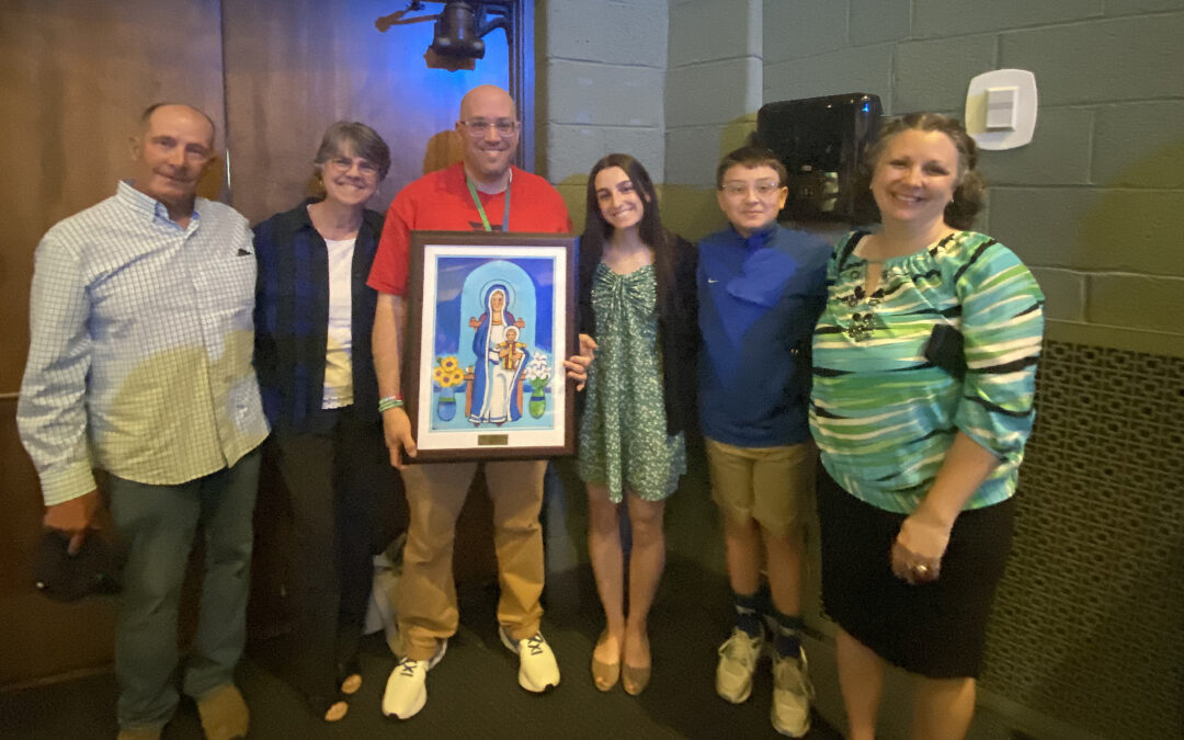 Brian Mix Wins the 2024-2025 Faculty & Staff Founder’s Award